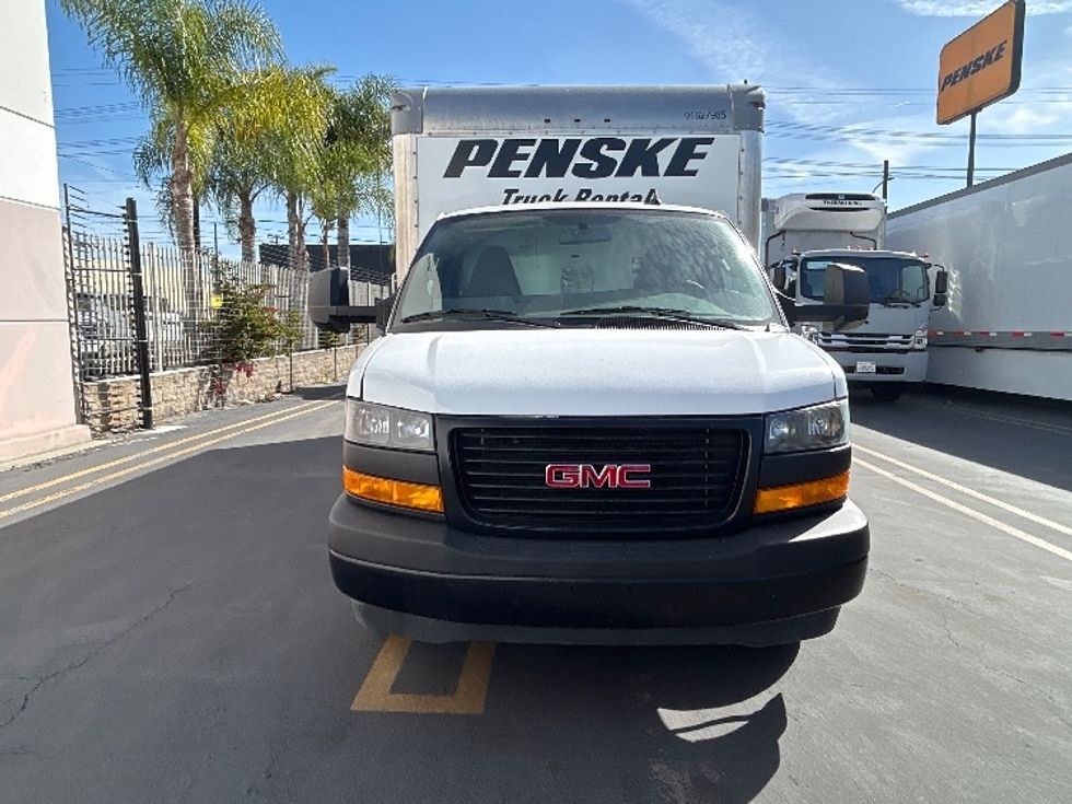 Light Duty Box Truck-Light and Medium Duty Trucks-GMC-2022-Savana G33903-Fontana-CA-19,583\n\t\tmiles-$ 50,500 - Image 2