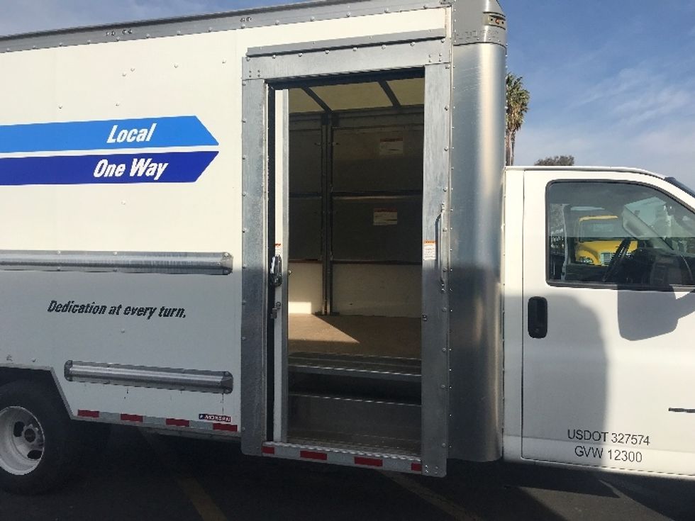 Light Duty Box Truck-Light and Medium Duty Trucks-GMC-2022-Savana G33903-Fontana-CA-22,807\n\t\tmiles-$ 53,500 - Image 25