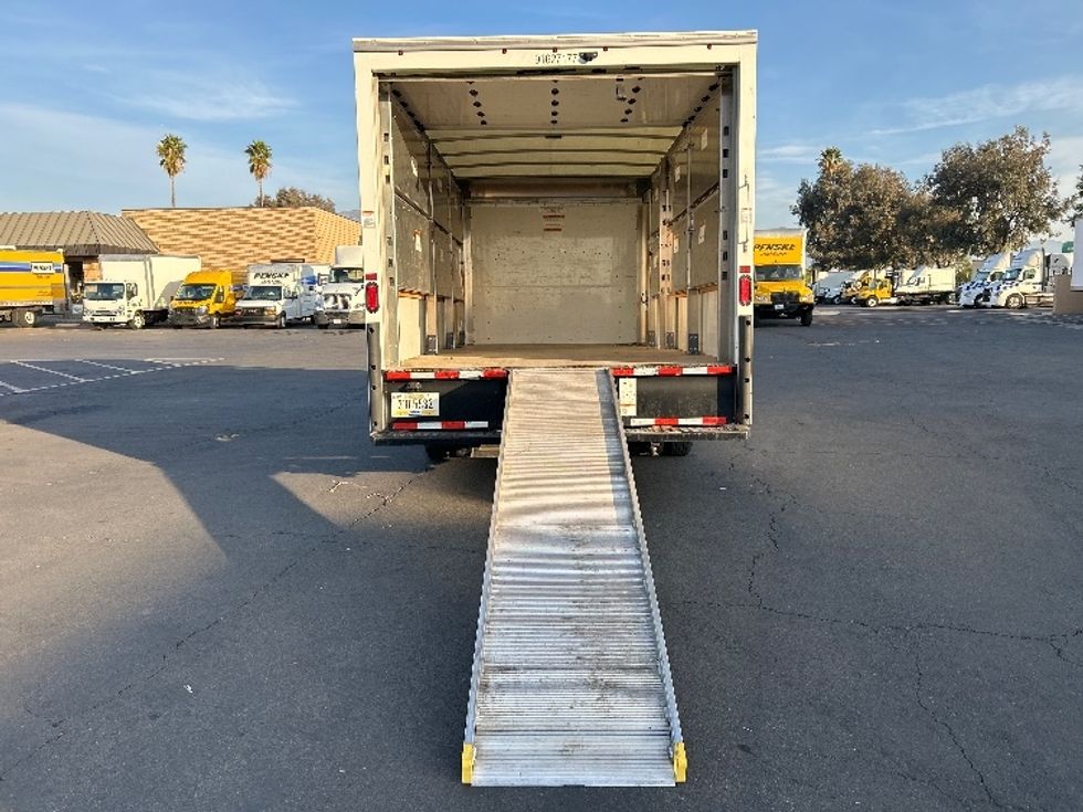 Light Duty Box Truck-Light and Medium Duty Trucks-GMC-2022-Savana G33903-Fontana-CA-22,807\n\t\tmiles-$ 53,500 - Image 9
