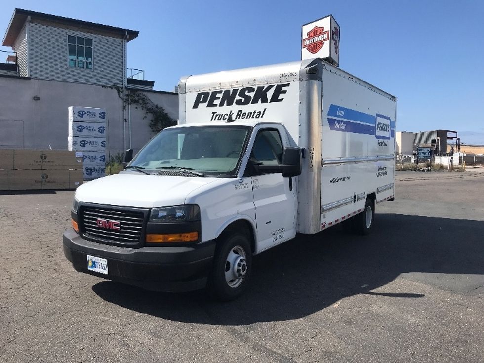 Light Duty Box Truck-Light and Medium Duty Trucks-GMC-2022-Savana G33903-Fontana-CA-30,617\n\t\tmiles-$ 47,000 - Image 3