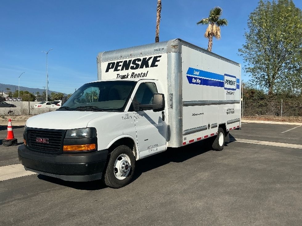 Light Duty Box Truck-Light and Medium Duty Trucks-GMC-2022-Savana G33903-Fontana-CA-88,961\n\t\tmiles-$ 34,000 - Image 1