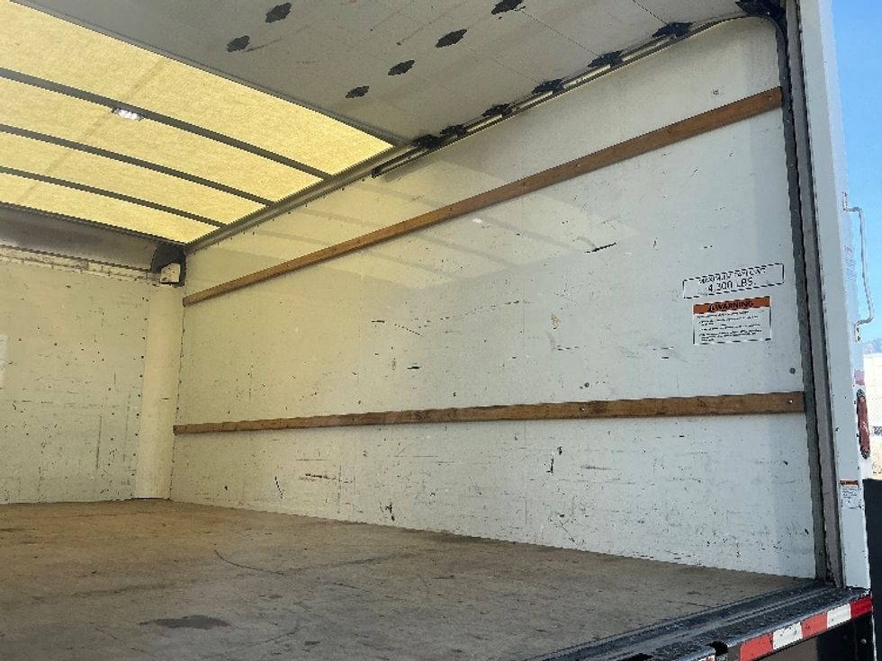 Light Duty Box Truck-Light and Medium Duty Trucks-GMC-2022-Savana G33903-Fontana-CA-88,961\n\t\tmiles-$ 34,000 - Image 12