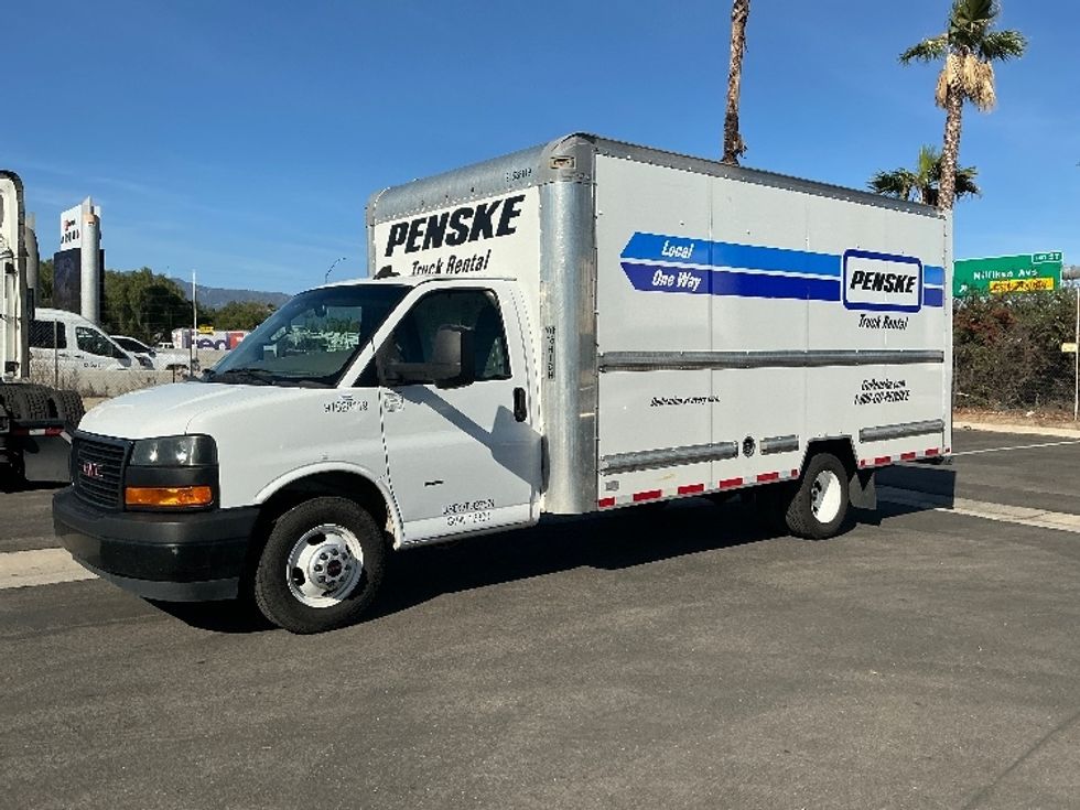 Light Duty Box Truck-Light and Medium Duty Trucks-GMC-2022-Savana G33903-Fontana-CA-88,961\n\t\tmiles-$ 34,000 - Image 3