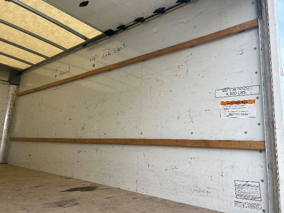 Light Duty Box Truck-Light and Medium Duty Trucks-GMC-2022-Savana G33903-Fontana-CA-89,750\n\t\tmiles-$ 34,500 - Image 12