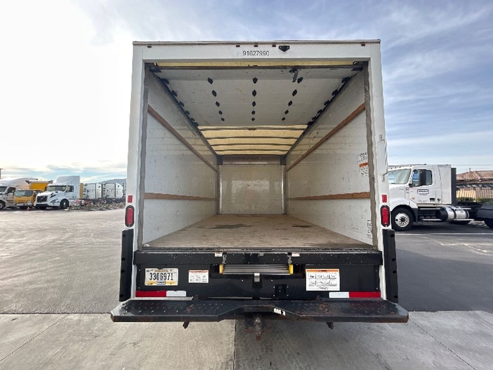 Light Duty Box Truck-Light and Medium Duty Trucks-GMC-2022-Savana G33903-Fontana-CA-89,750\n\t\tmiles-$ 34,500 - Image 8