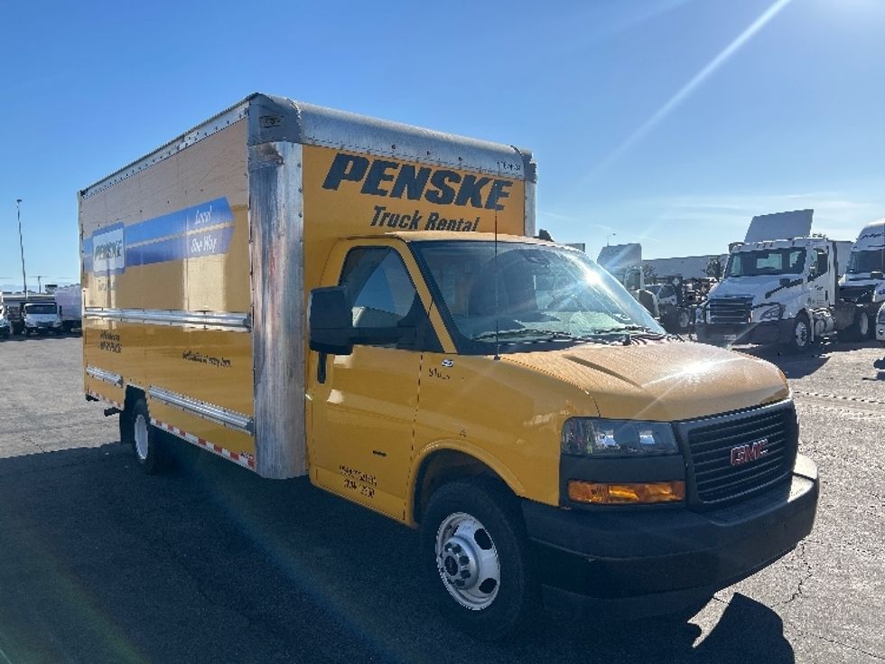 Light Duty Box Truck-Light and Medium Duty Trucks-GMC-2022-Savana G33903-Fontana-CA-89,861\n\t\tmiles-$ 30,250 - Image 1