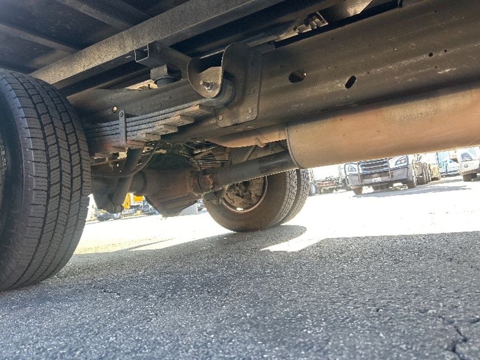 Light Duty Box Truck-Light and Medium Duty Trucks-GMC-2022-Savana G33903-Fontana-CA-89,861\n\t\tmiles-$ 30,250 - Image 14