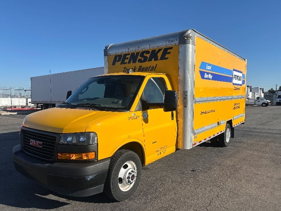 Light Duty Box Truck-Light and Medium Duty Trucks-GMC-2022-Savana G33903-Fontana-CA-89,861\n\t\tmiles-$ 30,250 - Image 3