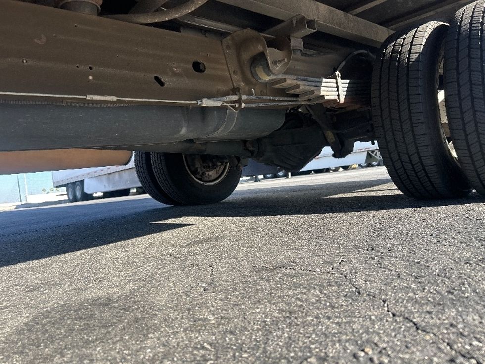 Light Duty Box Truck-Light and Medium Duty Trucks-GMC-2022-Savana G33903-Fontana-CA-89,861\n\t\tmiles-$ 30,250 - Image 5