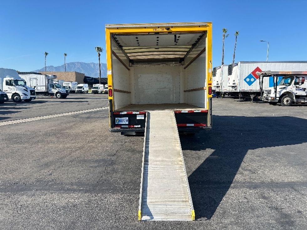 Light Duty Box Truck-Light and Medium Duty Trucks-GMC-2022-Savana G33903-Fontana-CA-89,861\n\t\tmiles-$ 30,250 - Image 9