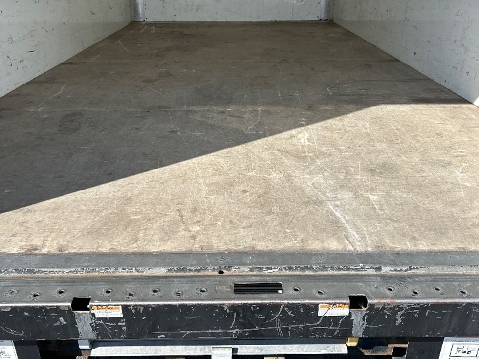 Light Duty Box Truck-Light and Medium Duty Trucks-GMC-2022-Savana G33903-Fontana-CA-90,812\n\t\tmiles-$ 34,250 - Image 10