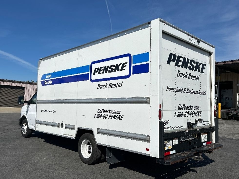 Light Duty Box Truck-Light and Medium Duty Trucks-GMC-2022-Savana G33903-Fontana-CA-90,812\n\t\tmiles-$ 34,250 - Image 6