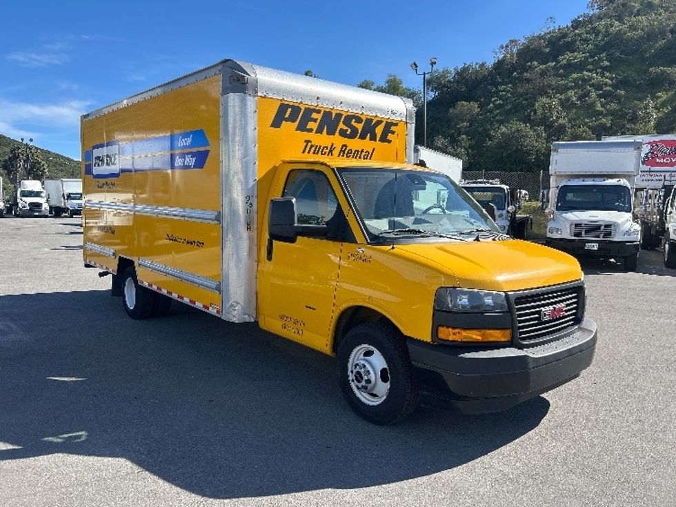 Light Duty Box Truck-Light and Medium Duty Trucks-GMC-2022-Savana G33903-Fontana-CA-96,518\n\t\tmiles-$ 30,000 - Image 1