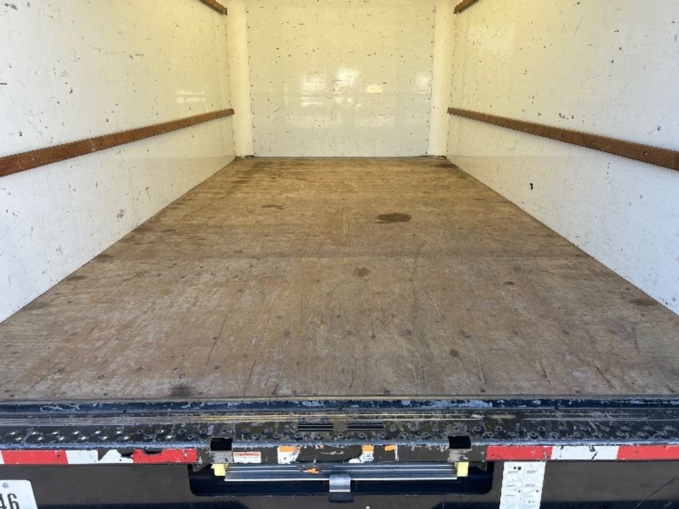 Light Duty Box Truck-Light and Medium Duty Trucks-GMC-2022-Savana G33903-Fontana-CA-96,518\n\t\tmiles-$ 30,000 - Image 10