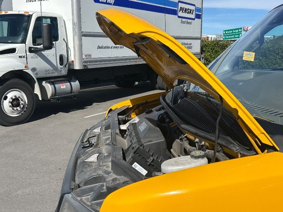 Light Duty Box Truck-Light and Medium Duty Trucks-GMC-2022-Savana G33903-Fontana-CA-96,518\n\t\tmiles-$ 30,000 - Image 24