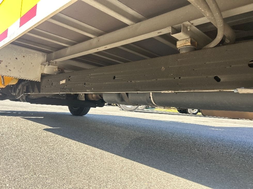 Light Duty Box Truck-Light and Medium Duty Trucks-GMC-2022-Savana G33903-Fontana-CA-96,518\n\t\tmiles-$ 30,000 - Image 5