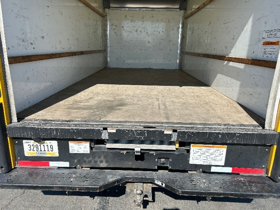 Light Duty Box Truck-Light and Medium Duty Trucks-GMC-2022-Savana G33903-Fontana-CA-97,590\n\t\tmiles-$ 30,000 - Image 10