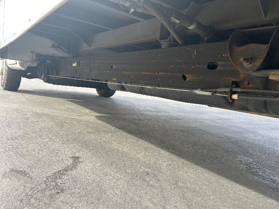 Light Duty Box Truck-Light and Medium Duty Trucks-GMC-2022-Savana G33903-Fontana-CA-98,667\n\t\tmiles-$ 31,750 - Image 5