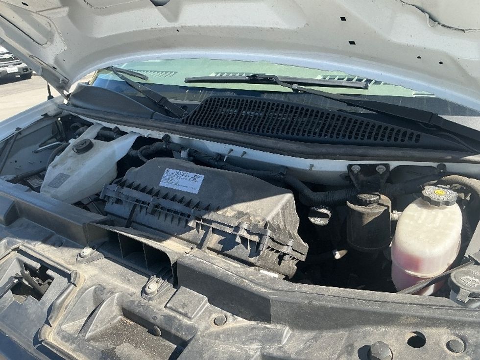 Light Duty Box Truck-Light and Medium Duty Trucks-GMC-2022-Savana G33903-Fontana-CA-99,976\n\t\tmiles-$ 33,250 - Image 24