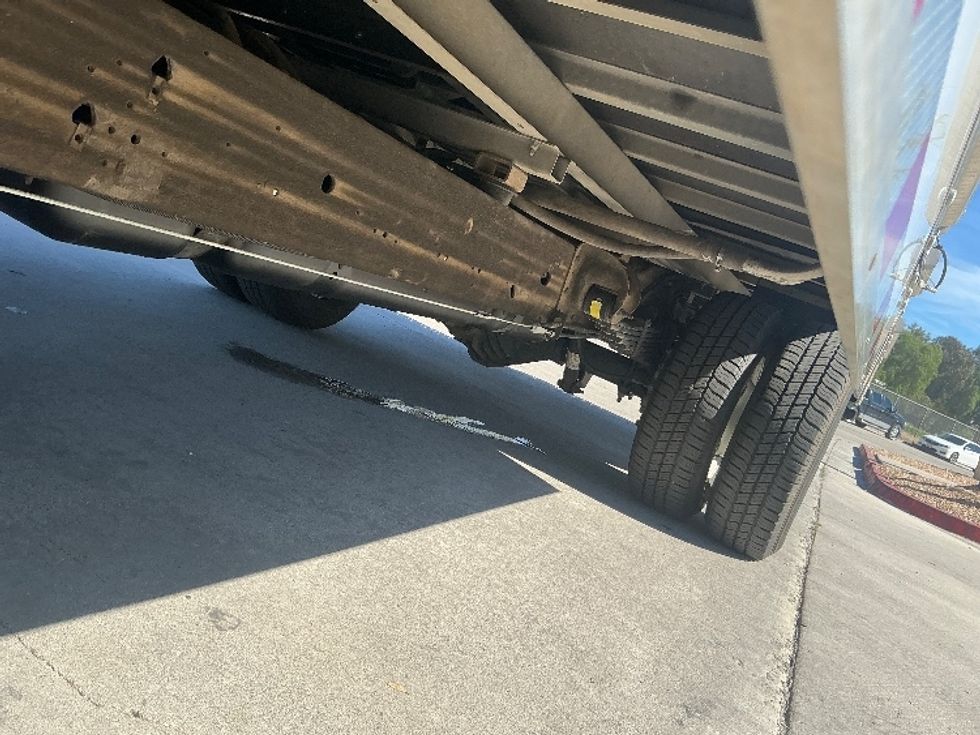 Light Duty Box Truck-Light and Medium Duty Trucks-GMC-2022-Savana G33903-Fontana-CA-99,976\n\t\tmiles-$ 33,250 - Image 5