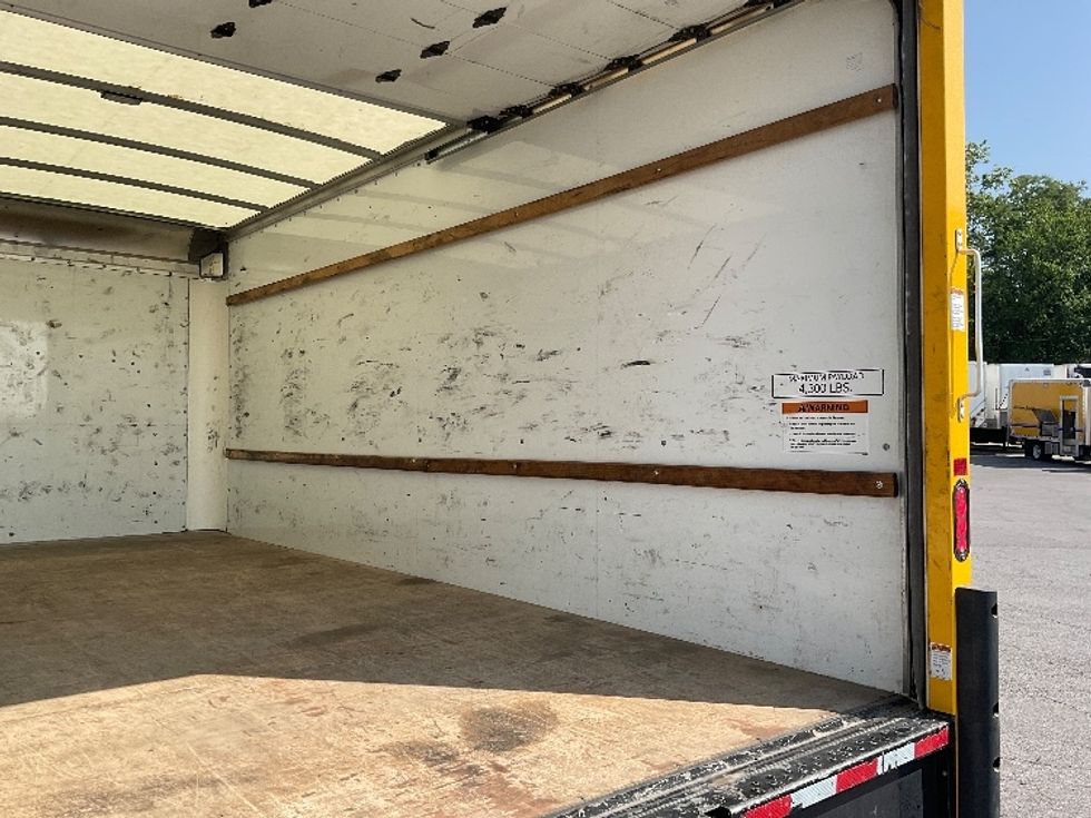 Light Duty Box Truck-Light and Medium Duty Trucks-GMC-2022-Savana G33903-Fort Wayne-IN-100,361\n\t\tmiles-$ 25,500 - Image 12