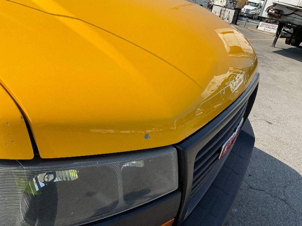 Light Duty Box Truck-Light and Medium Duty Trucks-GMC-2022-Savana G33903-Fort Wayne-IN-100,361\n\t\tmiles-$ 25,500 - Image 25