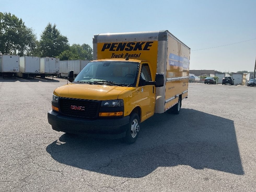 Light Duty Box Truck-Light and Medium Duty Trucks-GMC-2022-Savana G33903-Fort Wayne-IN-100,361\n\t\tmiles-$ 25,500 - Image 3