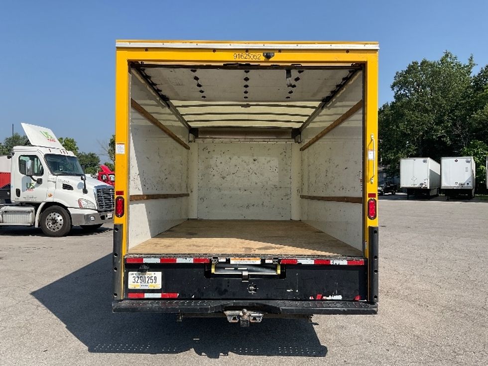 Light Duty Box Truck-Light and Medium Duty Trucks-GMC-2022-Savana G33903-Fort Wayne-IN-100,361\n\t\tmiles-$ 25,500 - Image 9
