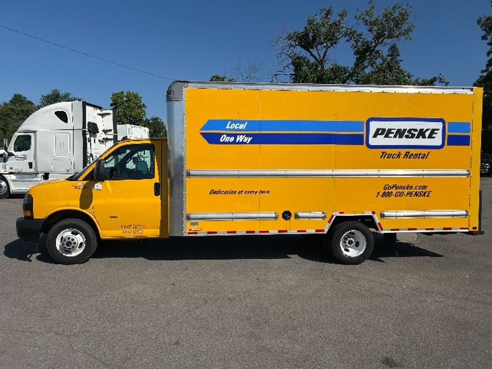 Light Duty Box Truck-Light and Medium Duty Trucks-GMC-2022-Savana G33903-Fort Wayne-IN-71,200\n\t\tmiles-$ 29,250 - Image 4