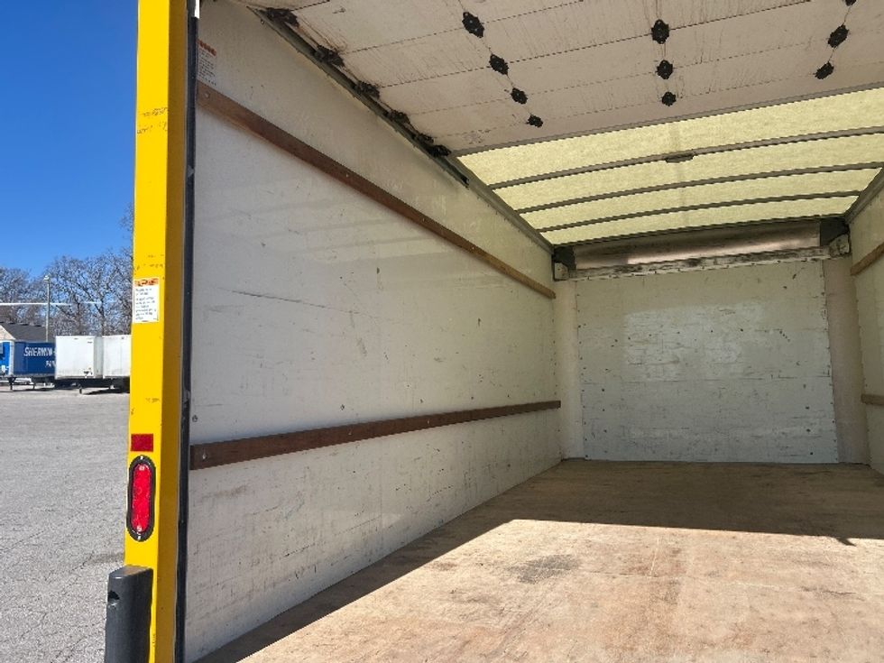 Light Duty Box Truck-Light and Medium Duty Trucks-GMC-2022-Savana G33903-Fort Wayne-IN-76,967\n\t\tmiles-$ 30,000 - Image 10