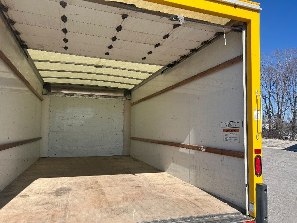 Light Duty Box Truck-Light and Medium Duty Trucks-GMC-2022-Savana G33903-Fort Wayne-IN-76,967\n\t\tmiles-$ 30,000 - Image 11