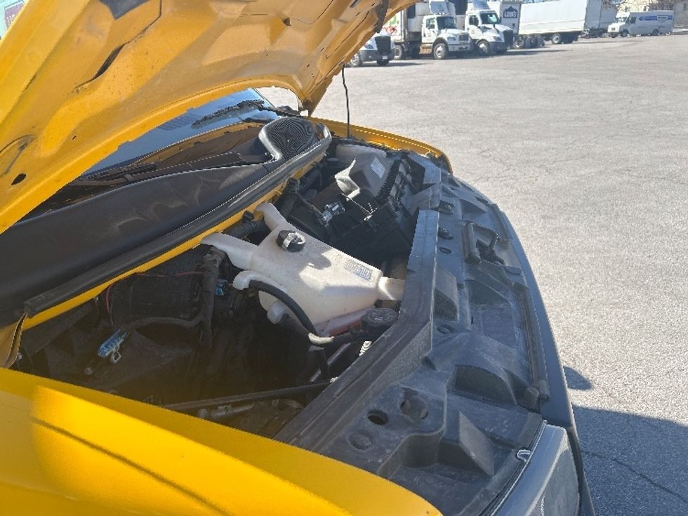 Light Duty Box Truck-Light and Medium Duty Trucks-GMC-2022-Savana G33903-Fort Wayne-IN-76,967\n\t\tmiles-$ 30,000 - Image 22