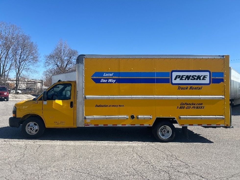 Light Duty Box Truck-Light and Medium Duty Trucks-GMC-2022-Savana G33903-Fort Wayne-IN-76,967\n\t\tmiles-$ 30,000 - Image 4
