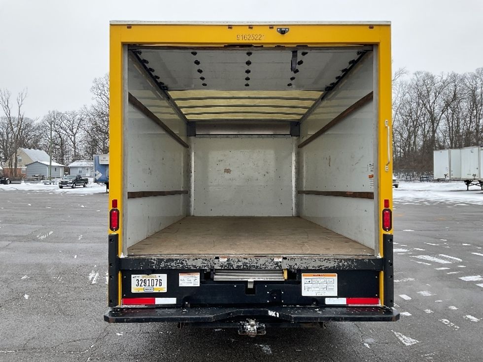 Light Duty Box Truck-Light and Medium Duty Trucks-GMC-2022-Savana G33903-Fort Wayne-IN-89,333\n\t\tmiles-$ 32,750 - Image 8