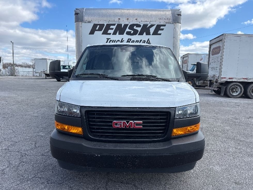 Light Duty Box Truck-Light and Medium Duty Trucks-GMC-2022-Savana G33903-Fort Wayne-IN-89,480\n\t\tmiles-$ 33,750 - Image 2