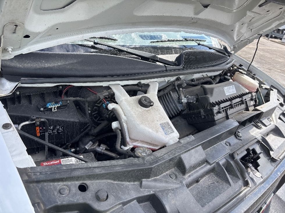 Light Duty Box Truck-Light and Medium Duty Trucks-GMC-2022-Savana G33903-Fort Wayne-IN-89,480\n\t\tmiles-$ 33,750 - Image 22