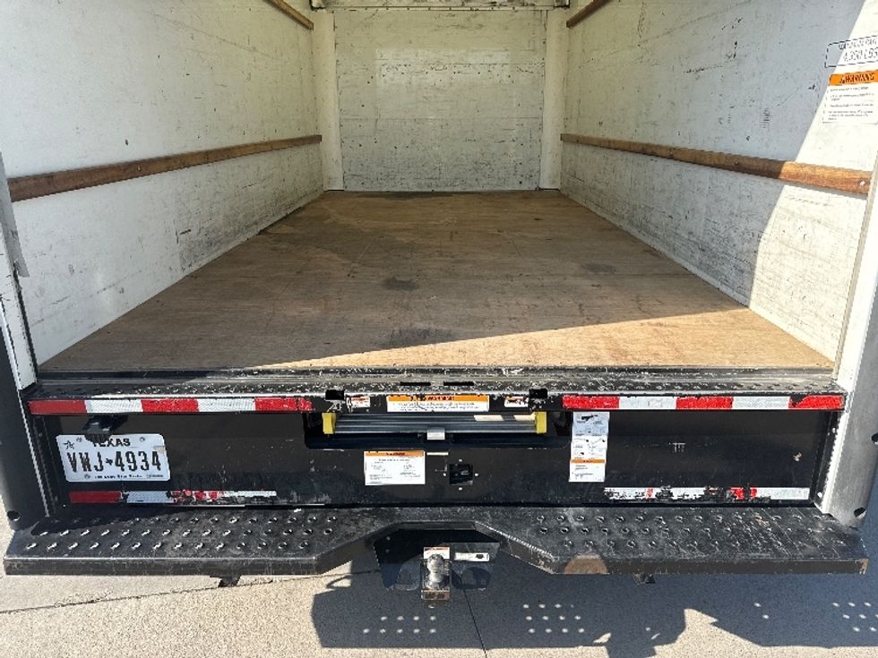 Light Duty Box Truck-Light and Medium Duty Trucks-GMC-2022-Savana G33903-Fort Worth-TX-145,747\n\t\tmiles-$ 24,250 - Image 10