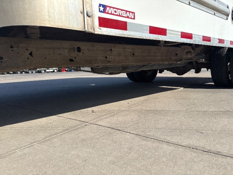 Light Duty Box Truck-Light and Medium Duty Trucks-GMC-2022-Savana G33903-Fort Worth-TX-145,839\n\t\tmiles-$ 26,250 - Image 5
