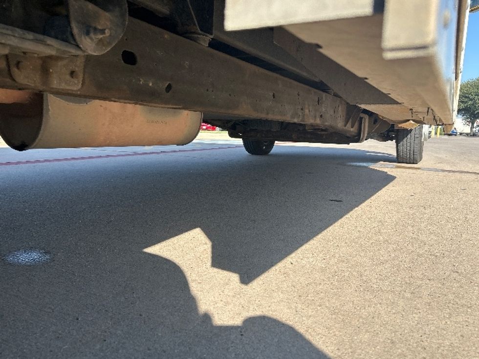 Light Duty Box Truck-Light and Medium Duty Trucks-GMC-2022-Savana G33903-Fort Worth-TX-58,369\n\t\tmiles-$ 35,500 - Image 14