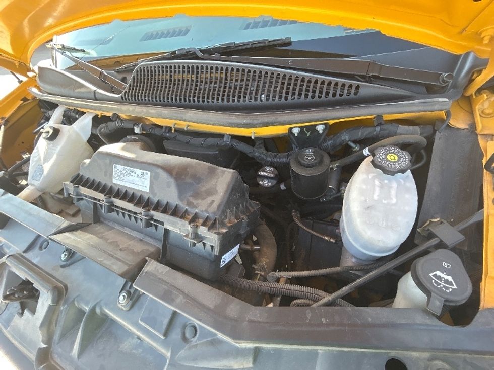 Light Duty Box Truck-Light and Medium Duty Trucks-GMC-2022-Savana G33903-Fort Worth-TX-58,369\n\t\tmiles-$ 35,500 - Image 24