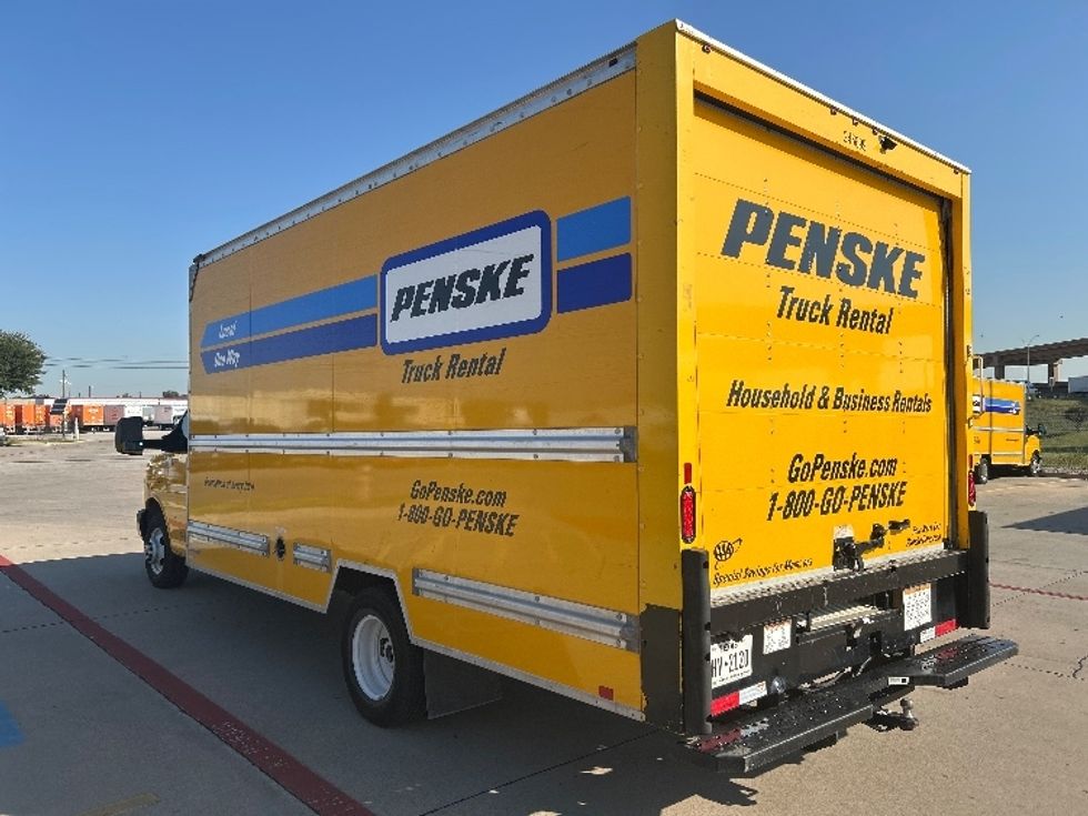 Light Duty Box Truck-Light and Medium Duty Trucks-GMC-2022-Savana G33903-Fort Worth-TX-58,369\n\t\tmiles-$ 35,500 - Image 6