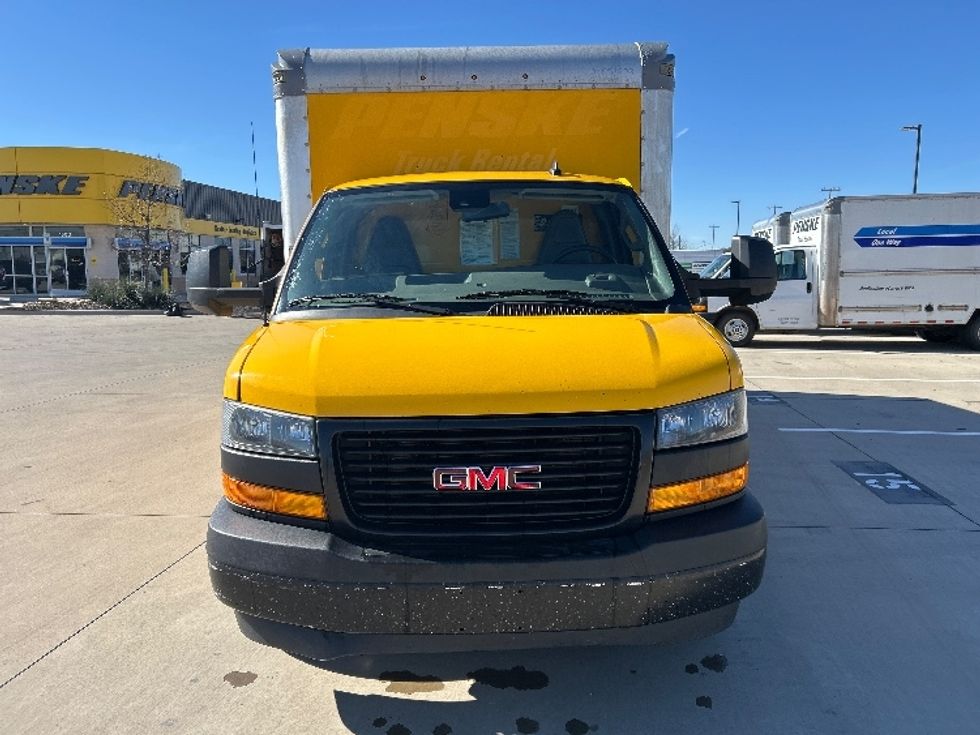 Light Duty Box Truck-Light and Medium Duty Trucks-GMC-2022-Savana G33903-Fort Worth-TX-89,563\n\t\tmiles-$ 29,500 - Image 2