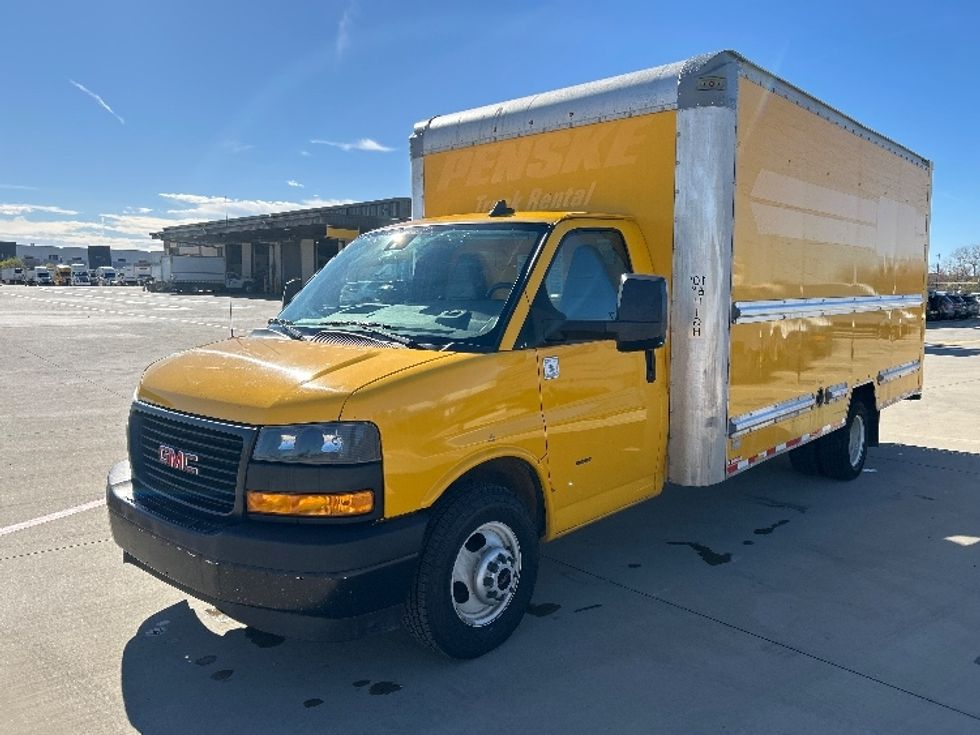 Light Duty Box Truck-Light and Medium Duty Trucks-GMC-2022-Savana G33903-Fort Worth-TX-89,563\n\t\tmiles-$ 29,500 - Image 3