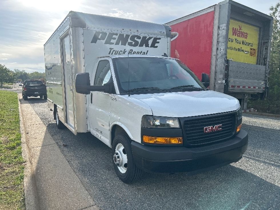 Light Duty Box Truck-Light and Medium Duty Trucks-GMC-2022-Savana G33903-Fredericksburg-VA-44,991\n\t\tmiles-$ 40,750 - Image 1