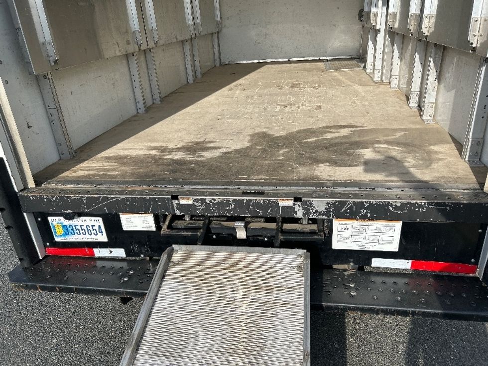 Light Duty Box Truck-Light and Medium Duty Trucks-GMC-2022-Savana G33903-Fredericksburg-VA-44,991\n\t\tmiles-$ 40,750 - Image 10