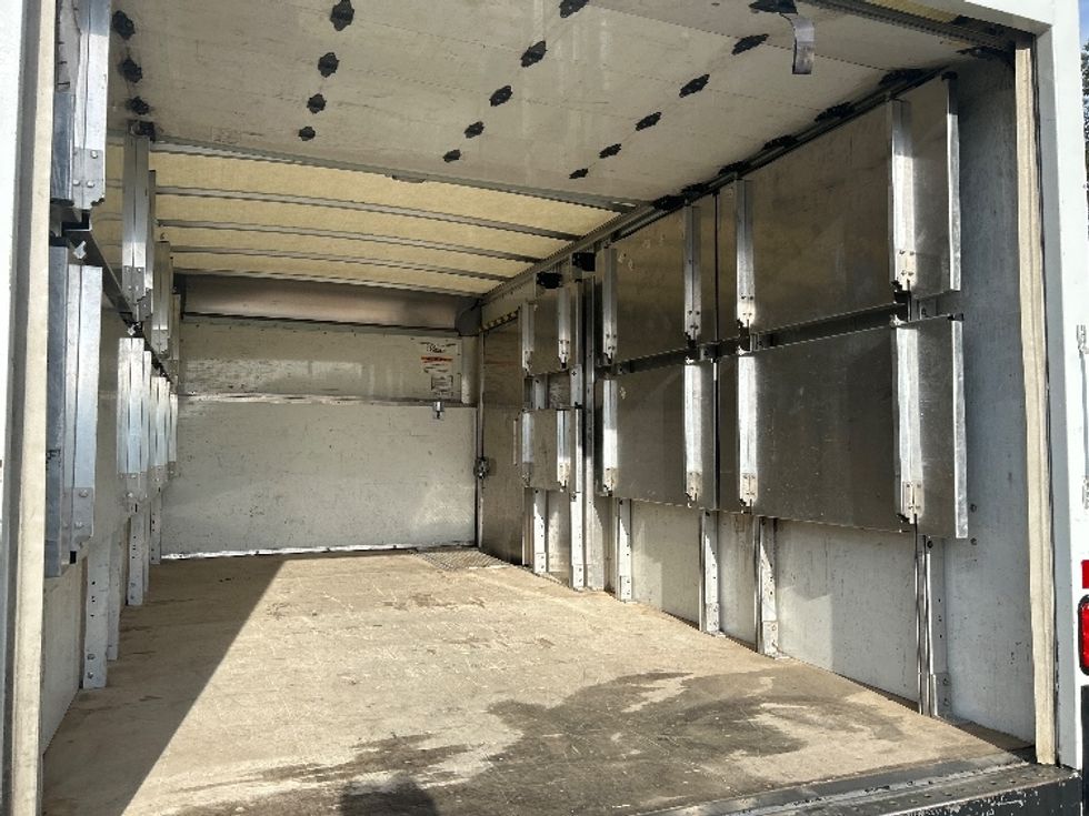 Light Duty Box Truck-Light and Medium Duty Trucks-GMC-2022-Savana G33903-Fredericksburg-VA-44,991\n\t\tmiles-$ 40,750 - Image 12