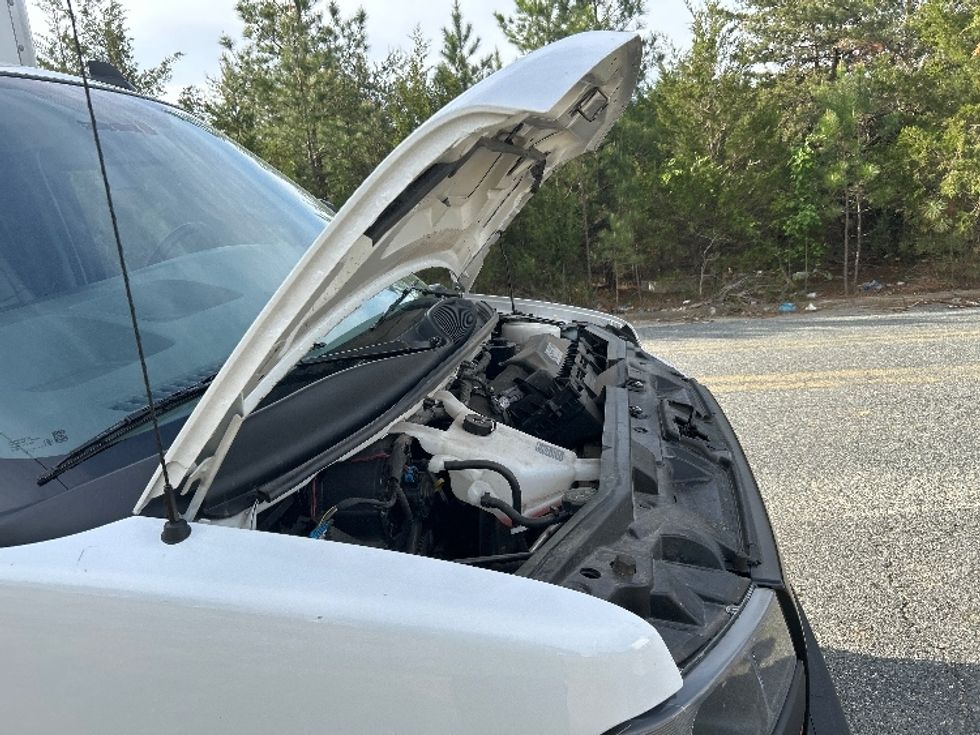 Light Duty Box Truck-Light and Medium Duty Trucks-GMC-2022-Savana G33903-Fredericksburg-VA-44,991\n\t\tmiles-$ 40,750 - Image 23