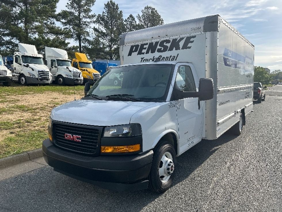 Light Duty Box Truck-Light and Medium Duty Trucks-GMC-2022-Savana G33903-Fredericksburg-VA-44,991\n\t\tmiles-$ 40,750 - Image 3