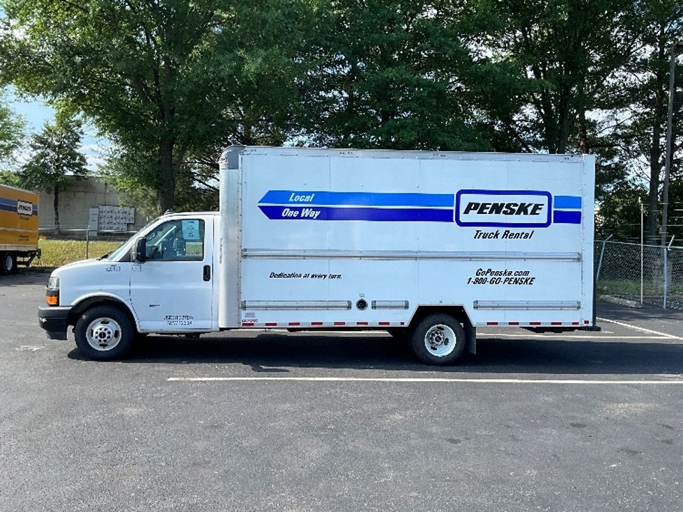 Light Duty Box Truck-Light and Medium Duty Trucks-GMC-2022-Savana G33903-Fredericksburg-VA-48,809\n\t\tmiles-$ 42,500 - Image 4