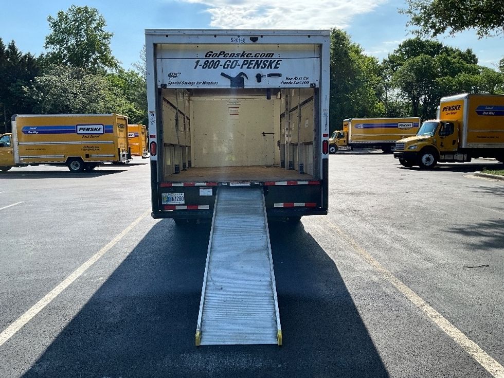 Light Duty Box Truck-Light and Medium Duty Trucks-GMC-2022-Savana G33903-Fredericksburg-VA-48,809\n\t\tmiles-$ 42,500 - Image 9